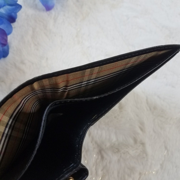 Authentic Burberry Leather Small Wallet - Picture 8 of 13